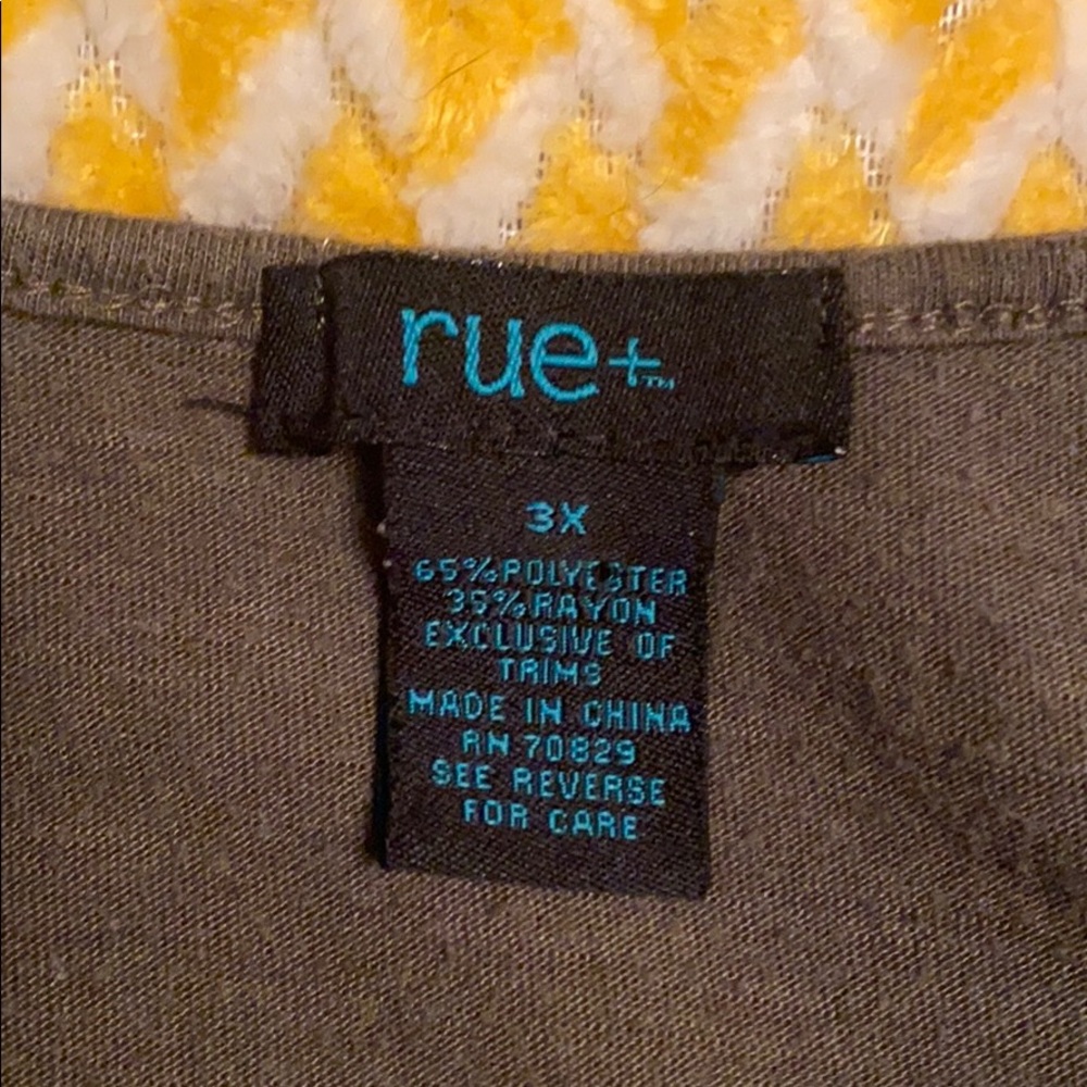 t-shirt - Picture 2 of 2